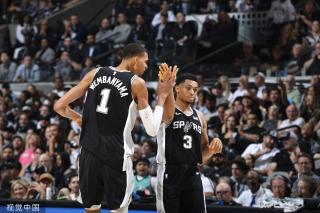 中极具吸引 中极具吸引