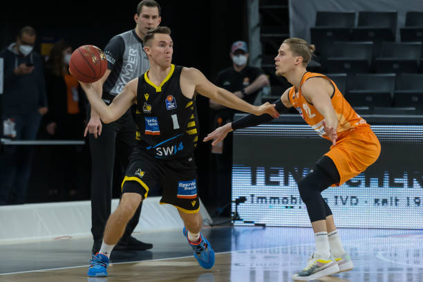 自身薪资架 自身薪资架