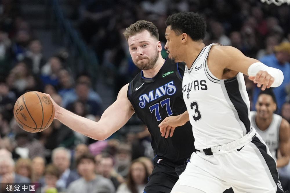 身披科内利 身披科内利